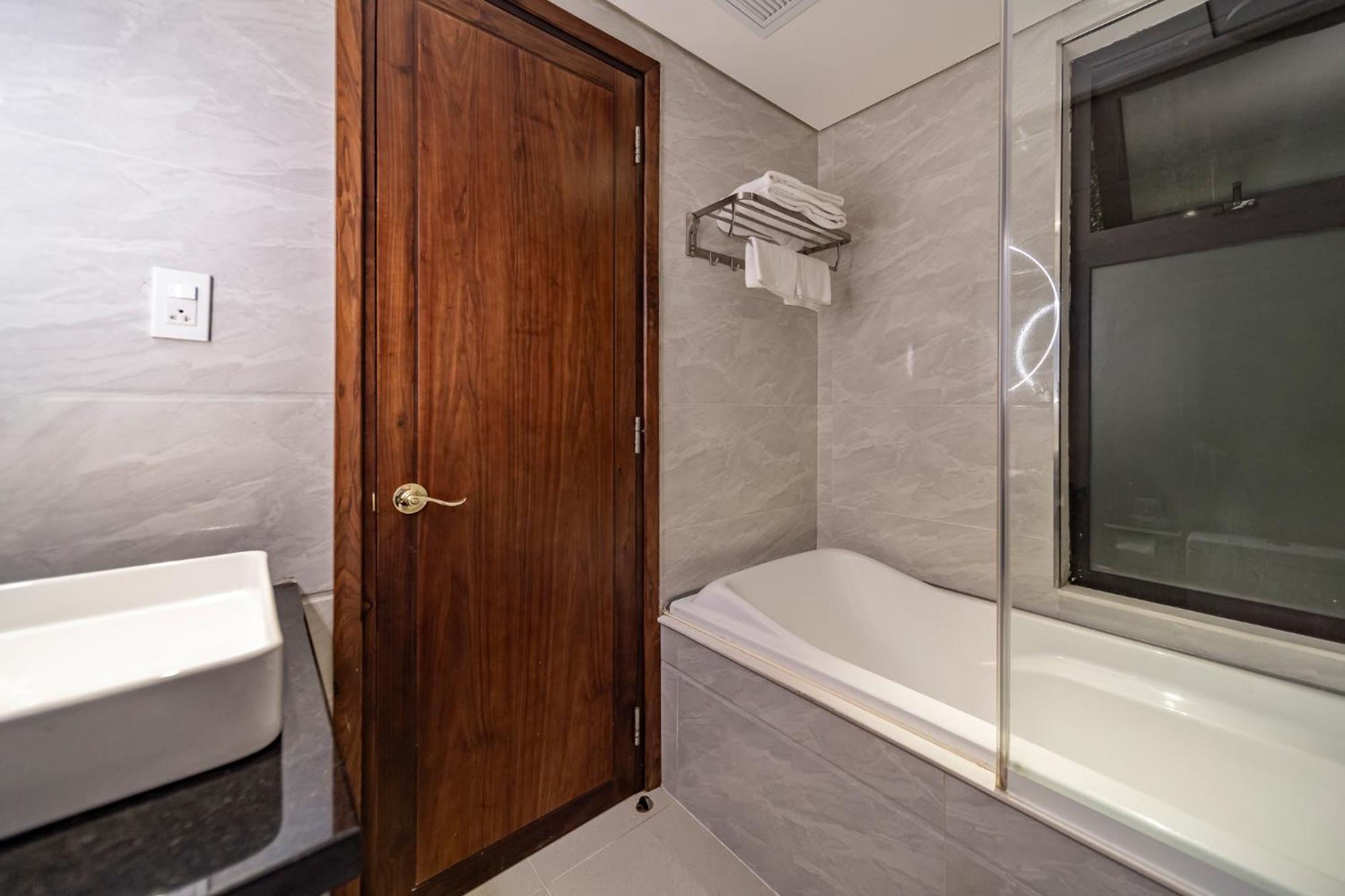 Edoya Hotel Ben Thanh Ho Chi Minh-stad Buitenkant foto